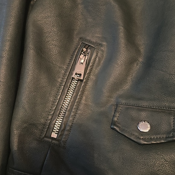 Levi Faux Leather Sherpa Jacket - Picture 6 of 12